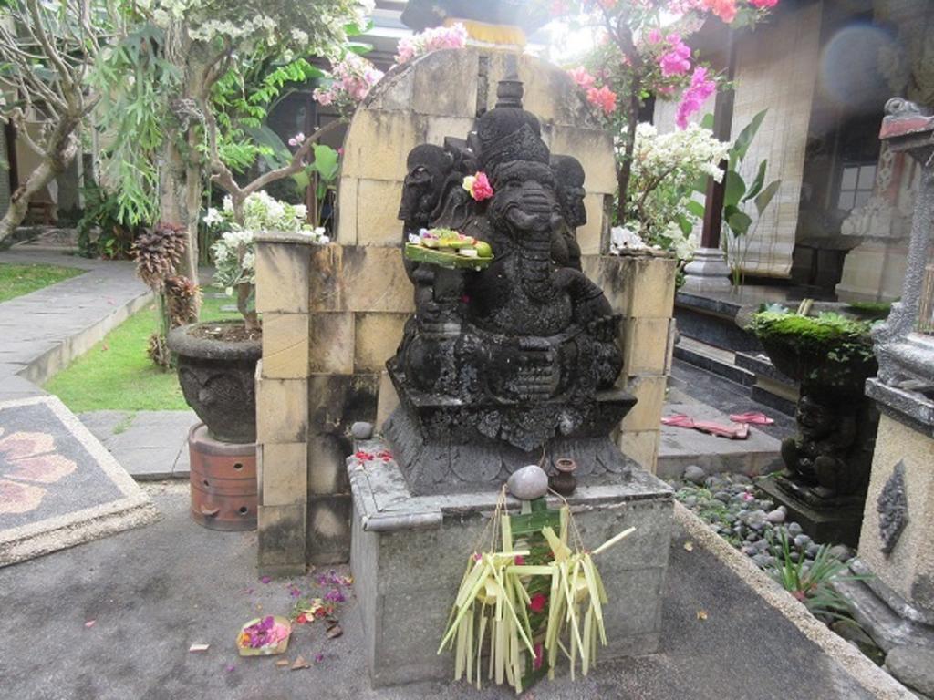Rika Sanur Homestay Exterior photo